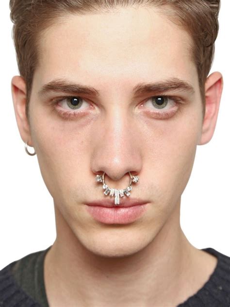 GIVENCHY New Small Nose Ring Brass With Black Swarovski 